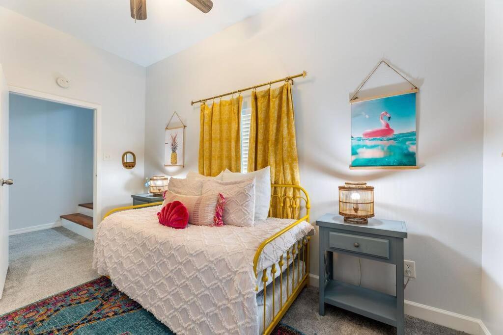 5/3 With A Heated Pool 2 Min From Beach, Updated Galveston Exteriör bild