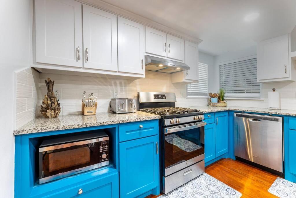 5/3 With A Heated Pool 2 Min From Beach, Updated Galveston Exteriör bild