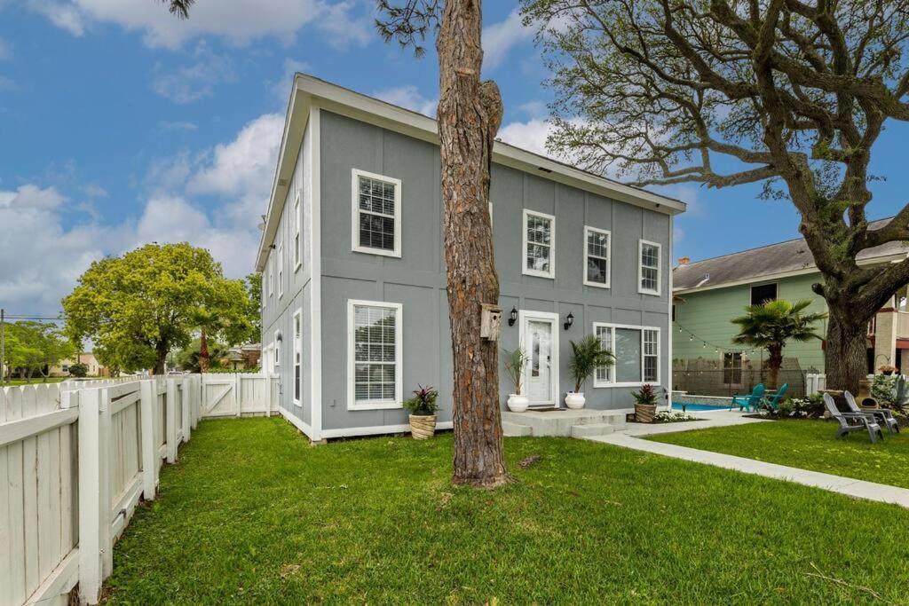 5/3 With A Heated Pool 2 Min From Beach, Updated Galveston Exteriör bild