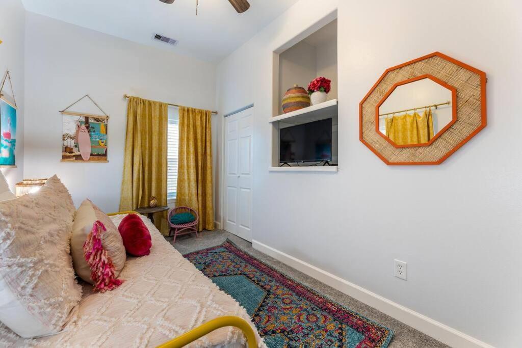 5/3 With A Heated Pool 2 Min From Beach, Updated Galveston Exteriör bild